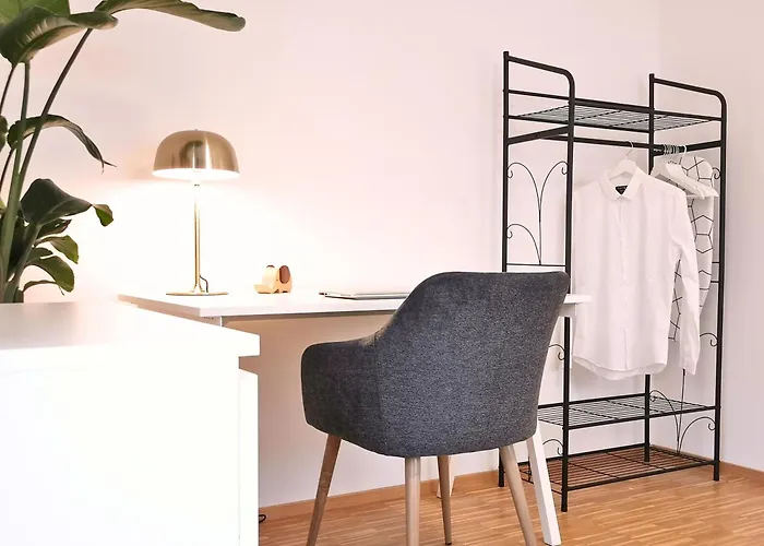 Fynbos Penthouse, Dachterrasse, Design-küche, Parkplatz * Straubing